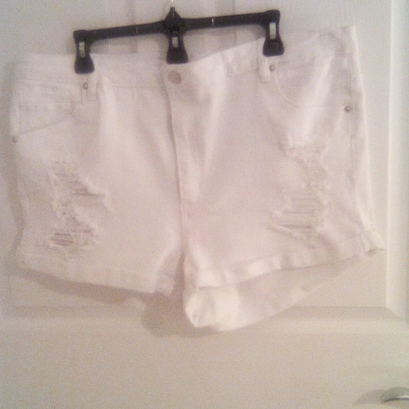 Shorts - Picture 1 of 6